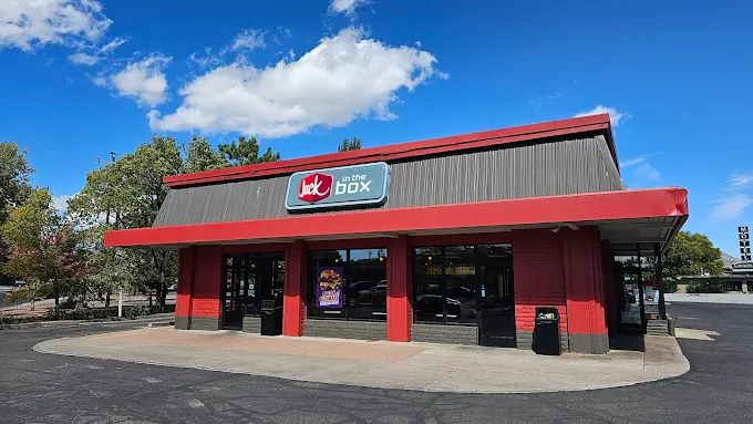 Jack In The Box Flagstaff logo